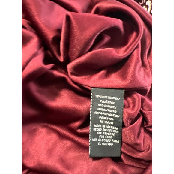 RED Ronni Nicole Floral Embossed Dress 16W - Picture 8 of 13